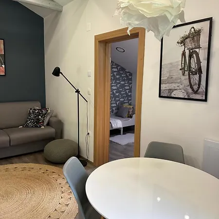 Lizmari Apartamento Podčetrtek