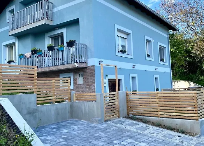 아파트 Lizmari 포드체트르테크